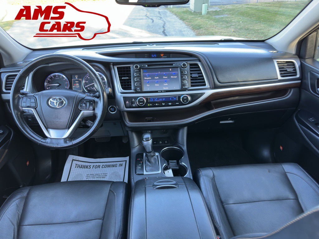 2015 Toyota Highlander Image 8