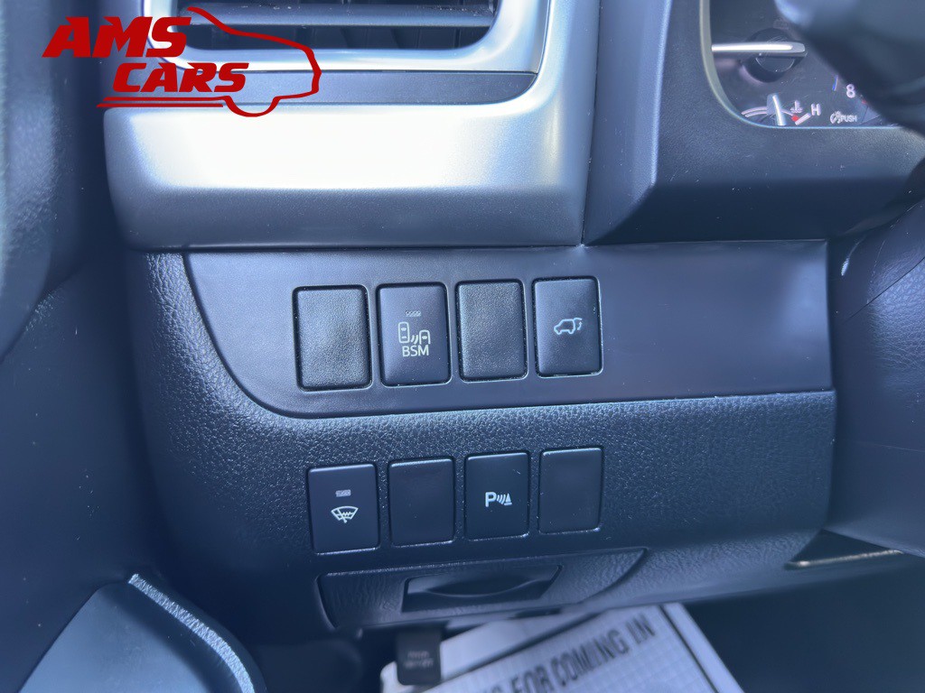 2015 Toyota Highlander Image 26