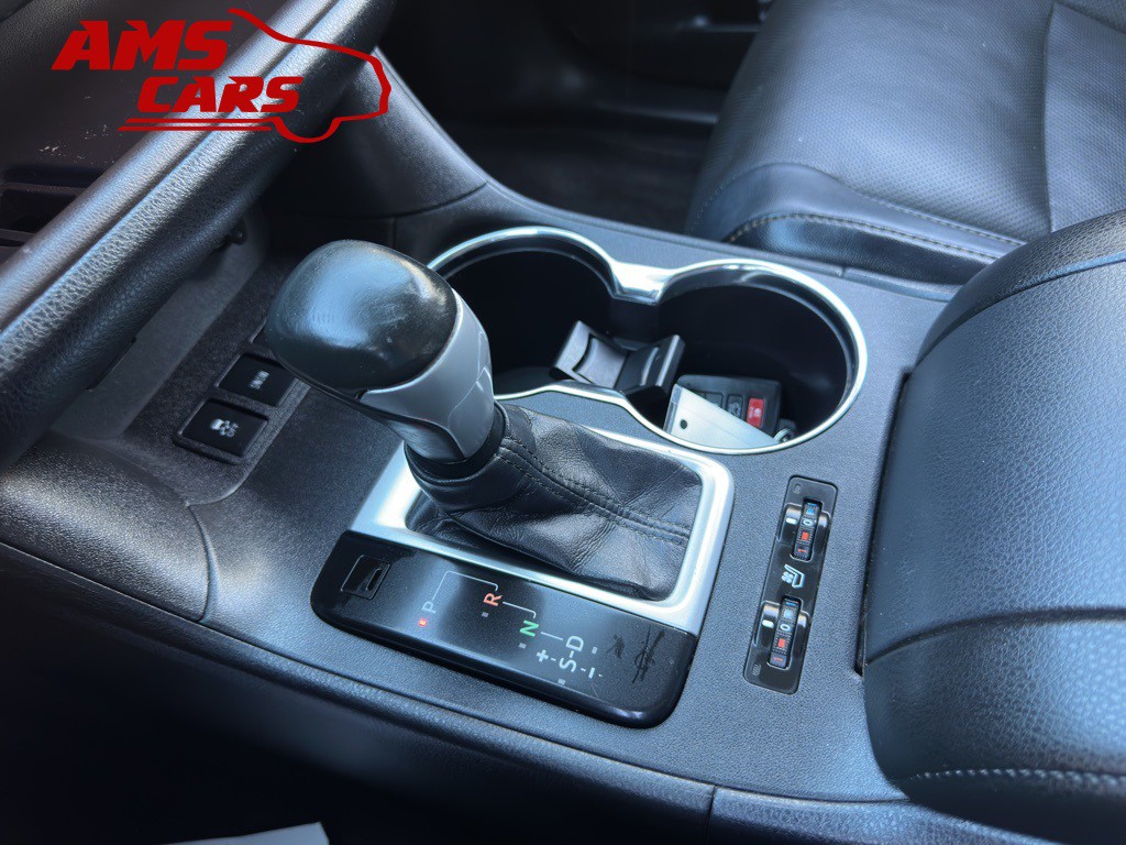 2015 Toyota Highlander Image 39