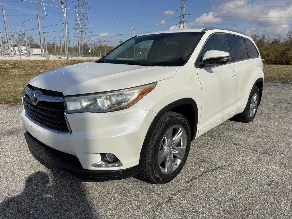 2015 Toyota Highlander Image 1