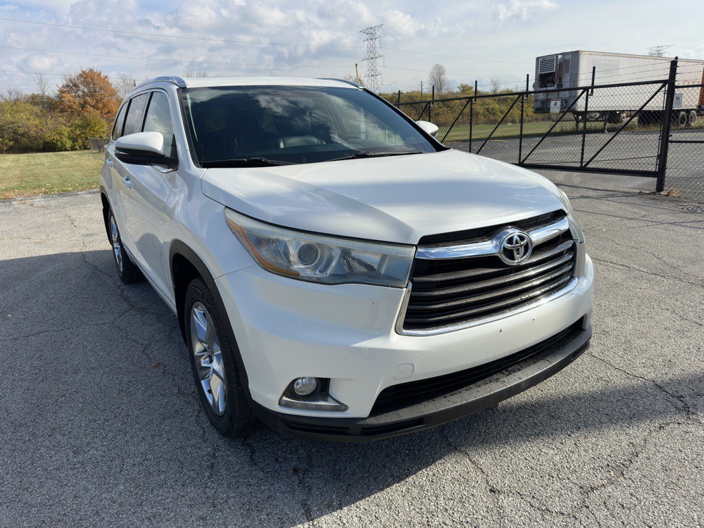 2015 Toyota Highlander Image 3