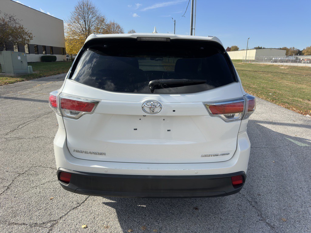2015 Toyota Highlander Image 5