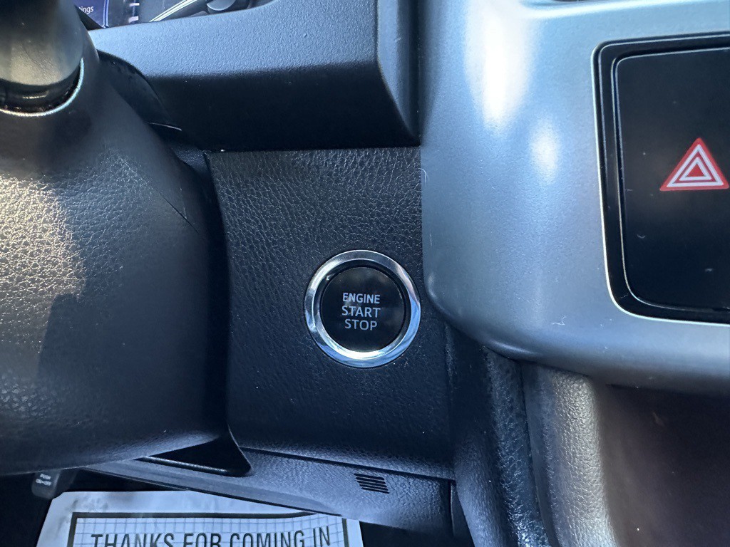 2015 Toyota Highlander Image 28