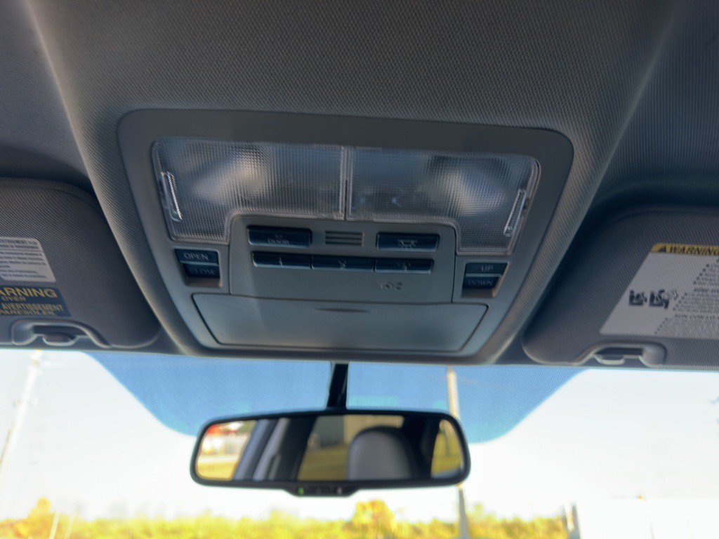 2015 Toyota Highlander Image 39