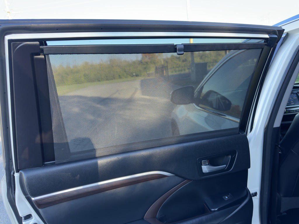 2015 Toyota Highlander Image 43