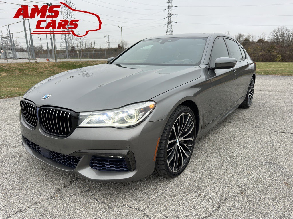 2018 BMW 7 Series Image 1