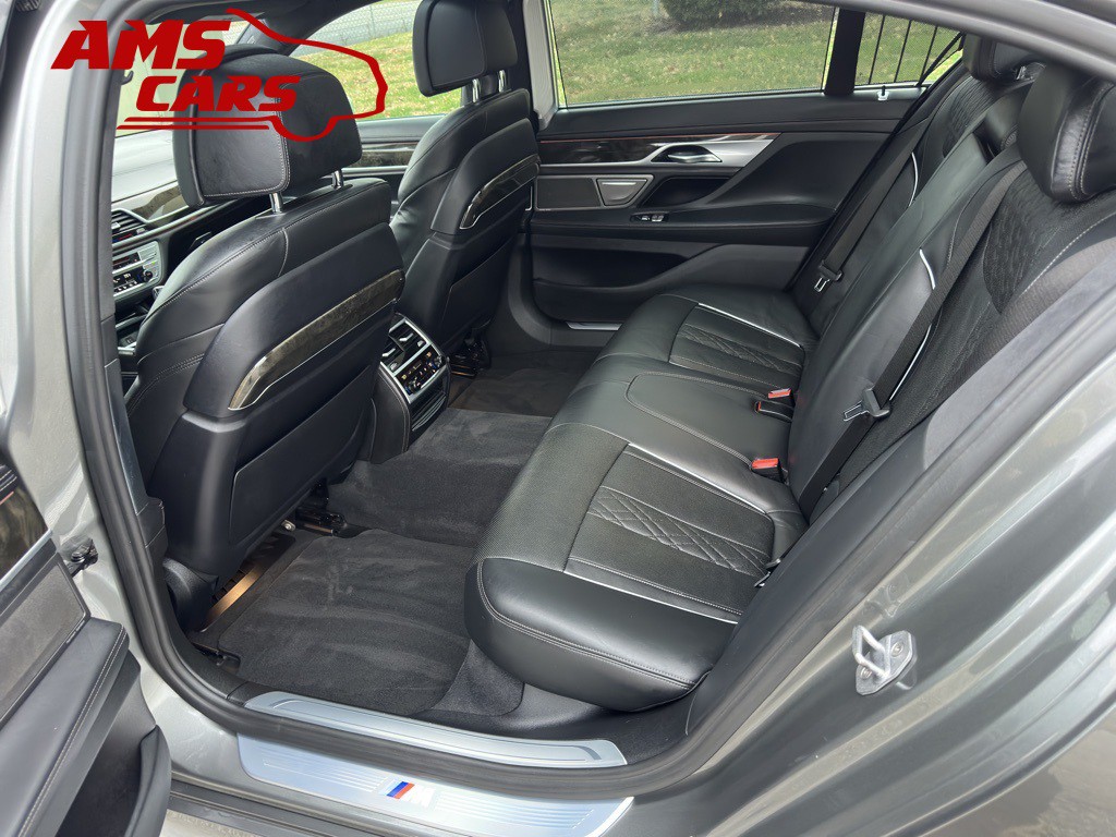 2018 BMW 7 Series Image 11