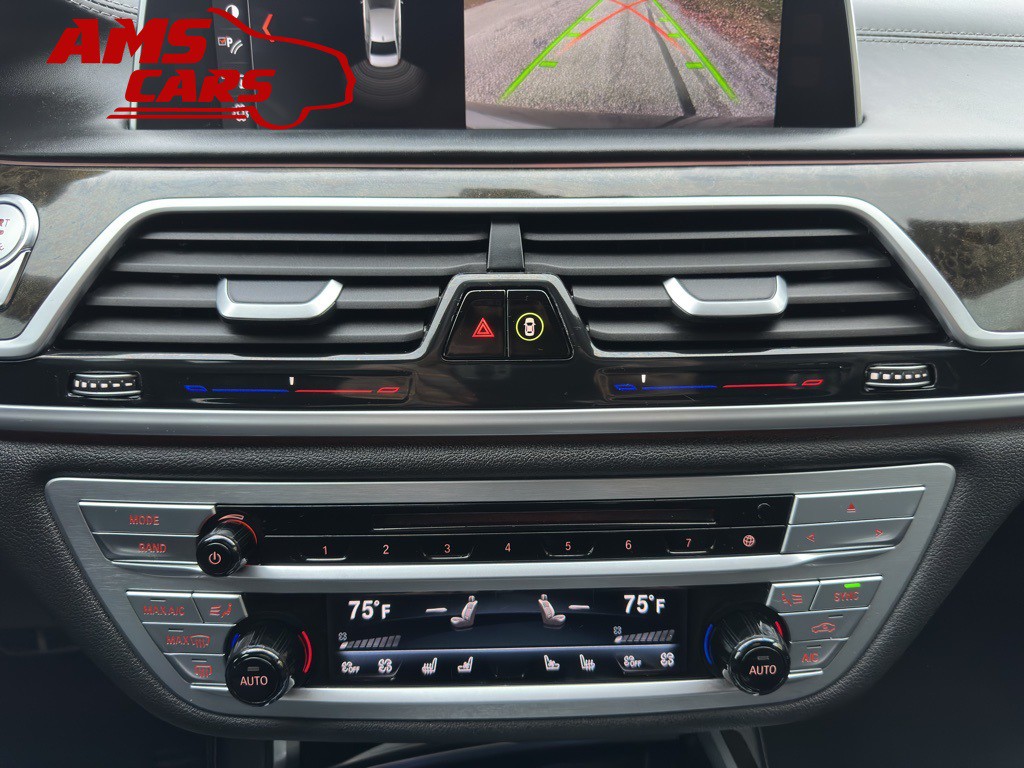 2018 BMW 7 Series Image 26