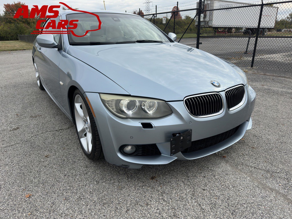 2011 BMW 3 Series Image 9