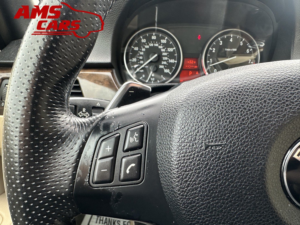 2011 BMW 3 Series Image 22