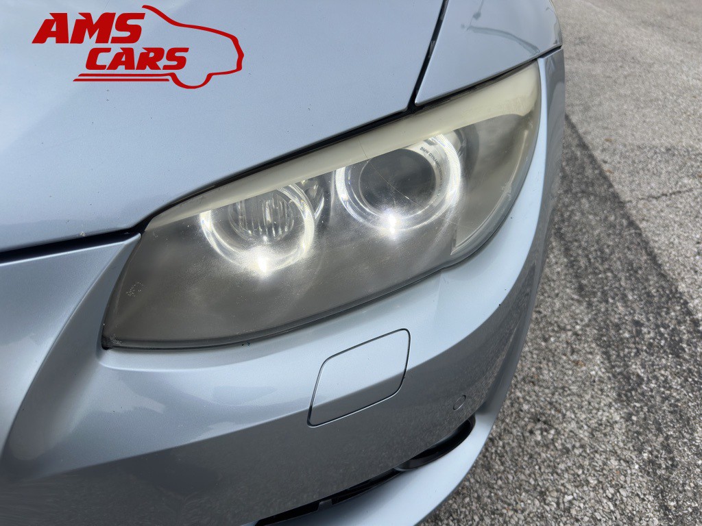 2011 BMW 3 Series Image 30