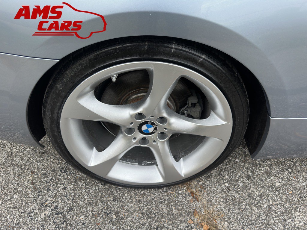 2011 BMW 3 Series Image 33