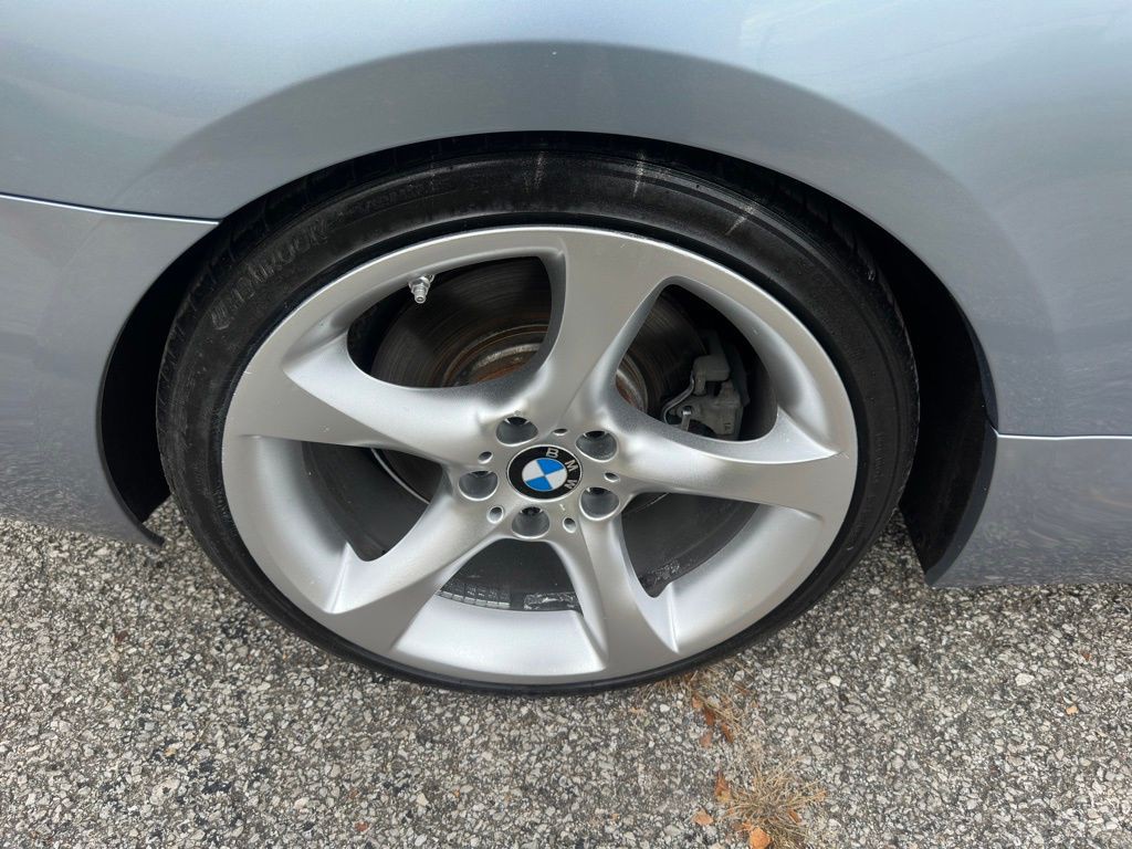 2011 BMW 3 Series Image 33