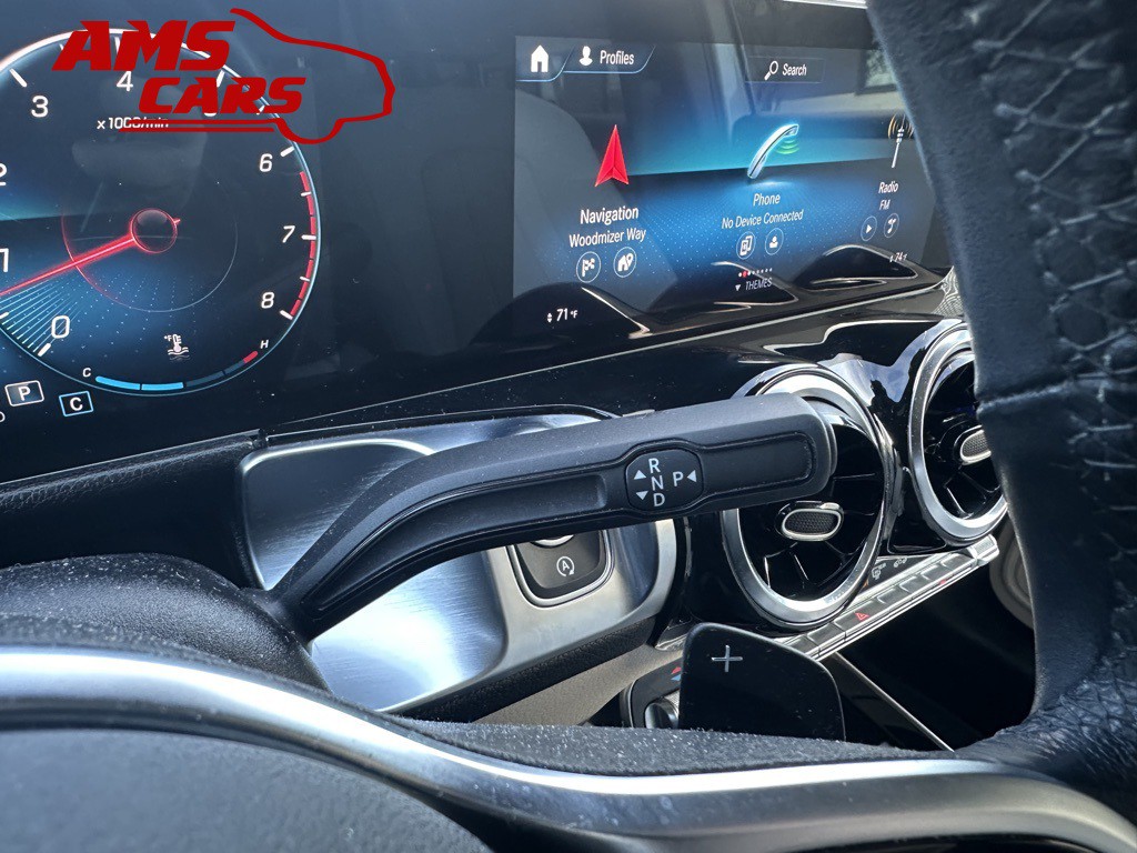 2021 Mercedes-Benz GLB Image 17