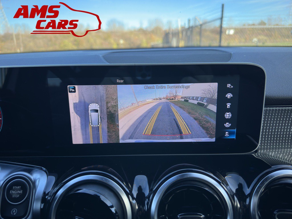 2021 Mercedes-Benz GLB Image 28