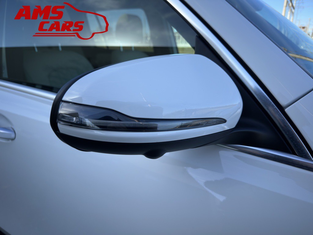 2021 Mercedes-Benz GLB Image 38