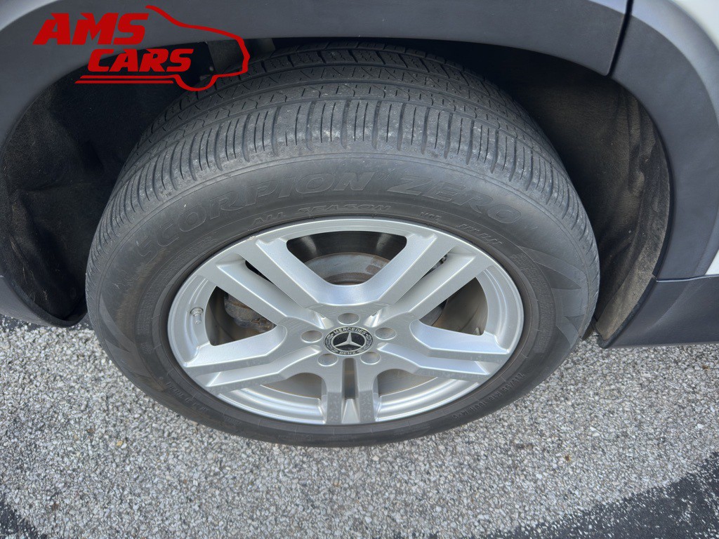 2021 Mercedes-Benz GLB Image 43