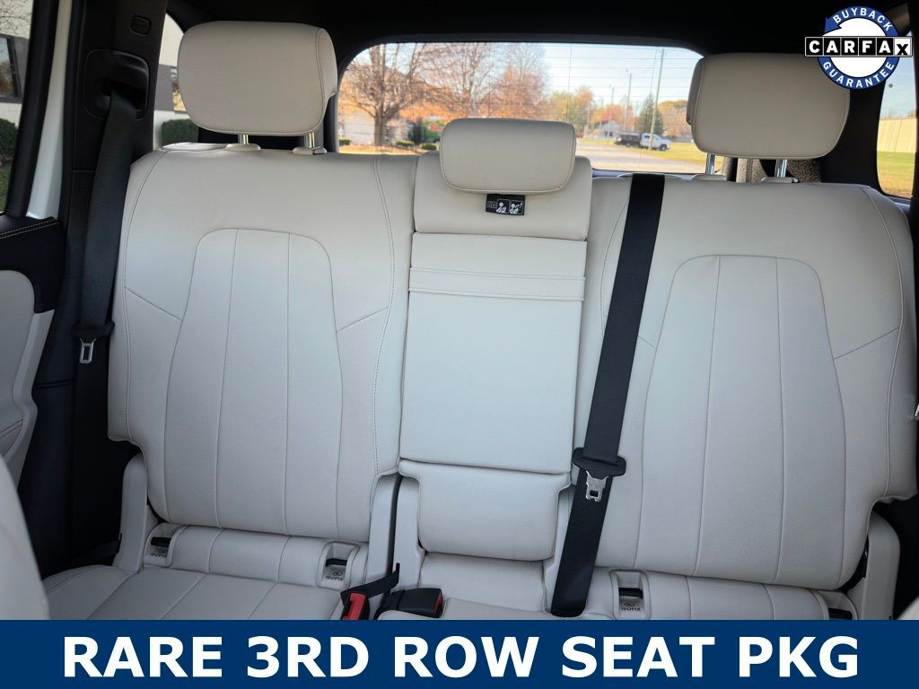 2021 Mercedes-Benz GLB Image 12