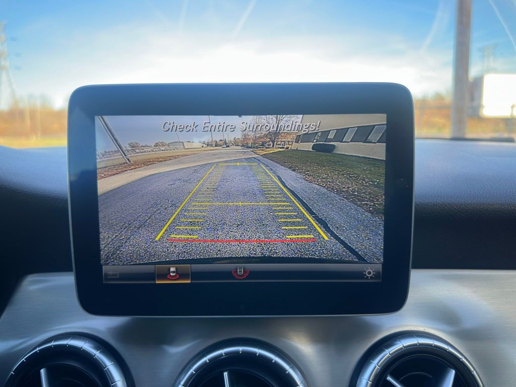 2018 Mercedes-Benz CLA-Class Image 27