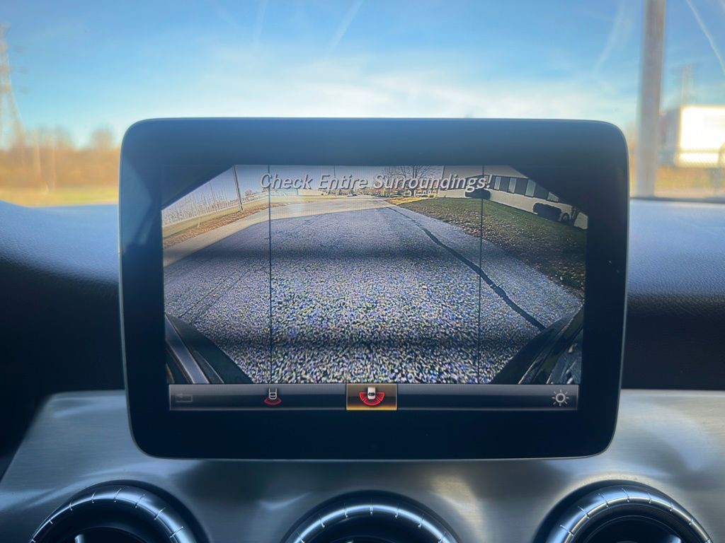 2018 Mercedes-Benz CLA-Class Image 28