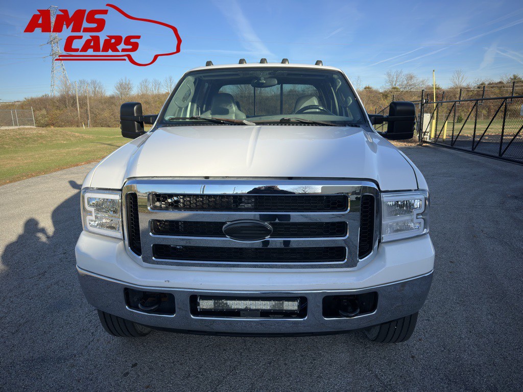 2005 Ford F-350 Image 2
