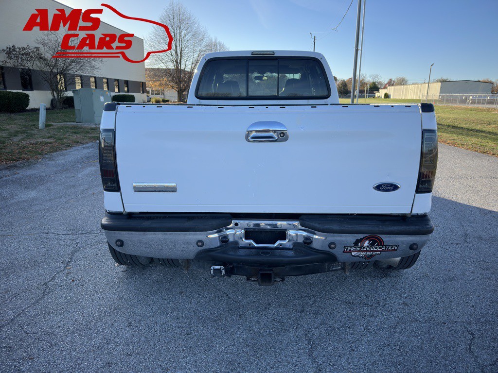 2005 Ford F-350 Image 5