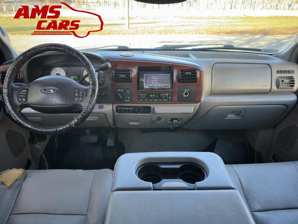 2005 Ford F-350 Image 8