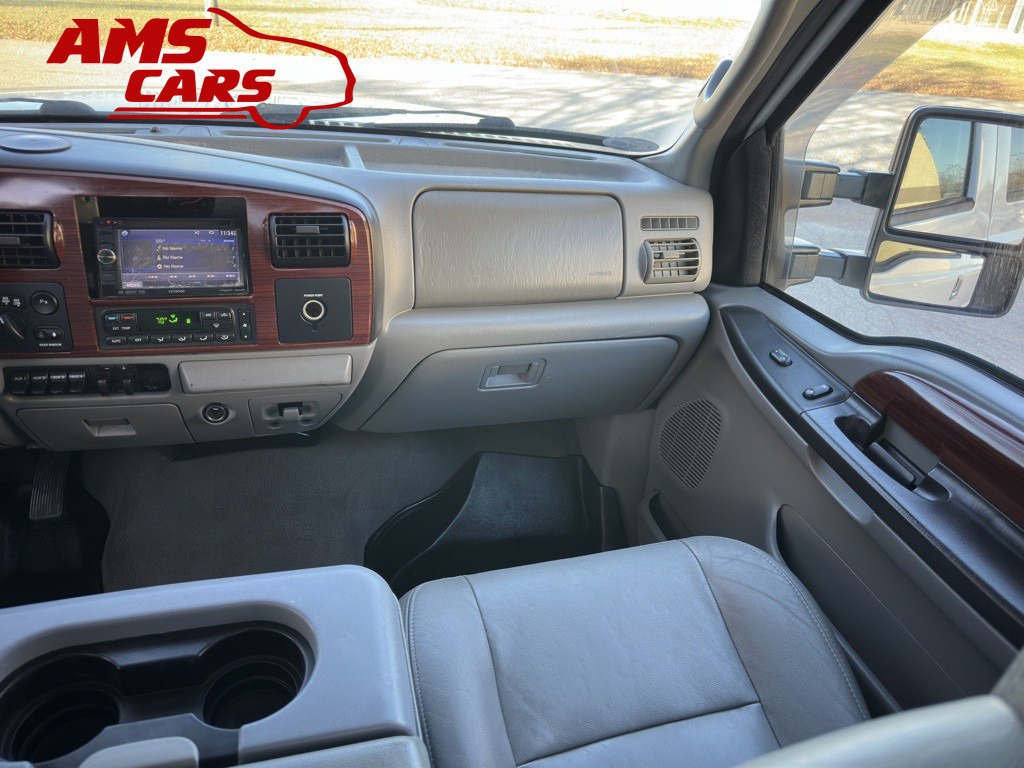2005 Ford F-350 Image 9