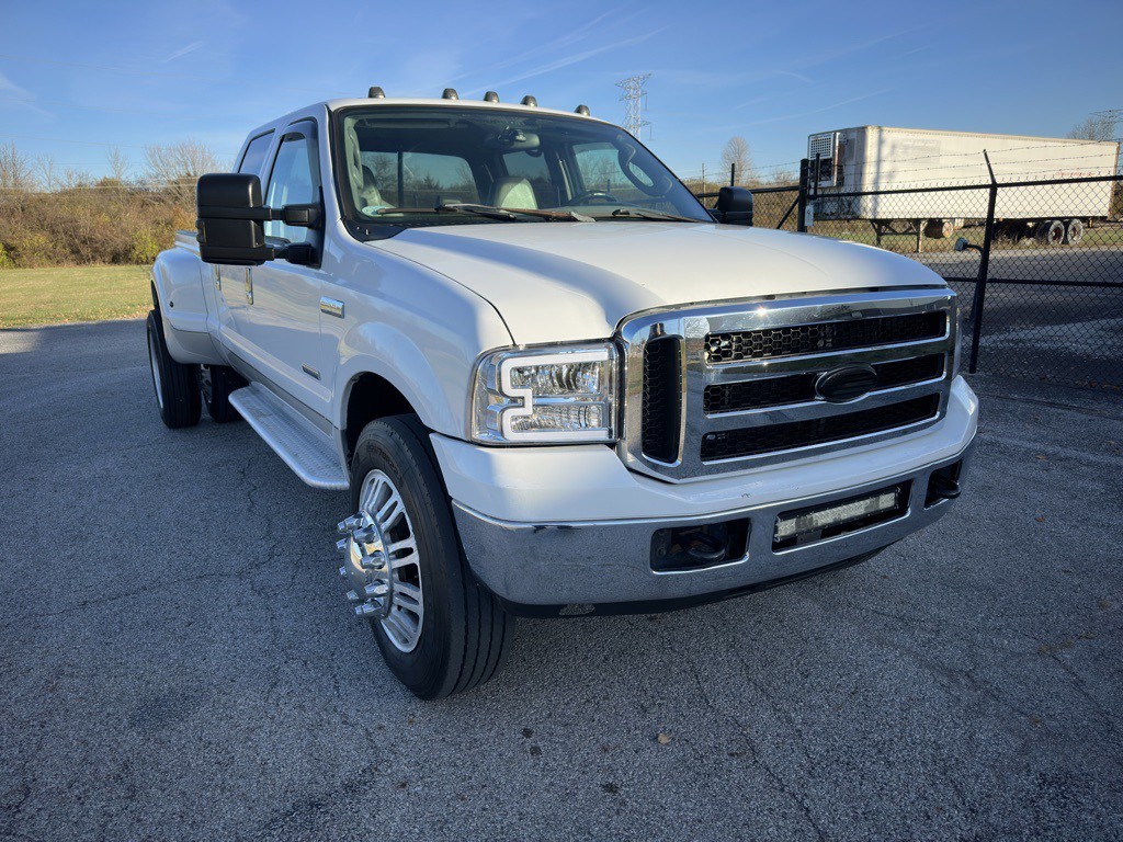2005 Ford F-350 Image 3