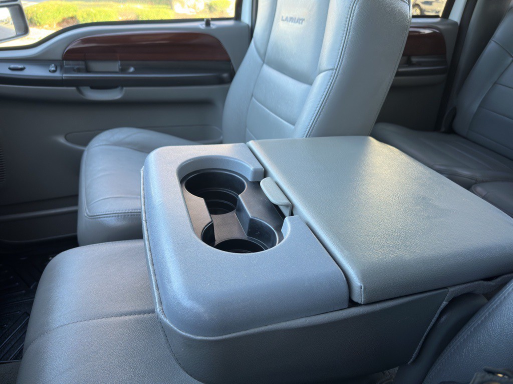 2005 Ford F-350 Image 13