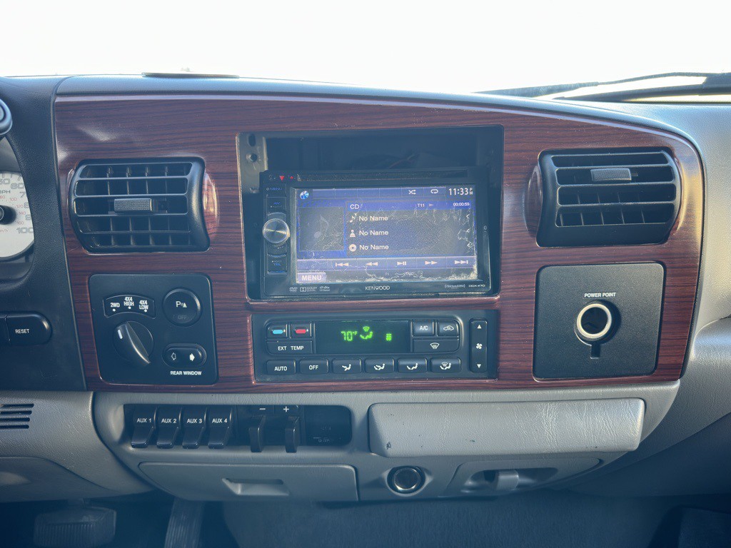 2005 Ford F-350 Image 21