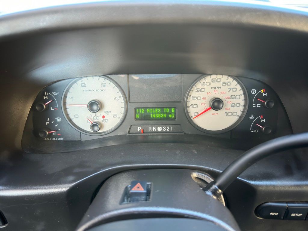 2005 Ford F-350 Image 16