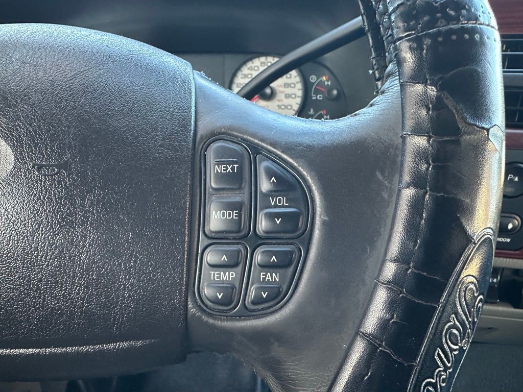 2005 Ford F-350 Image 17