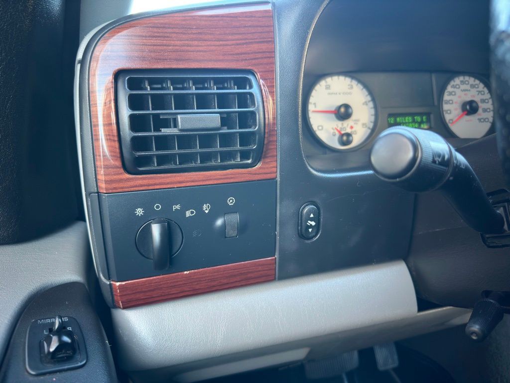 2005 Ford F-350 Image 19