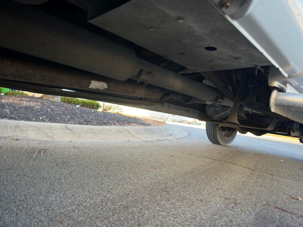 2005 Ford F-350 Image 37