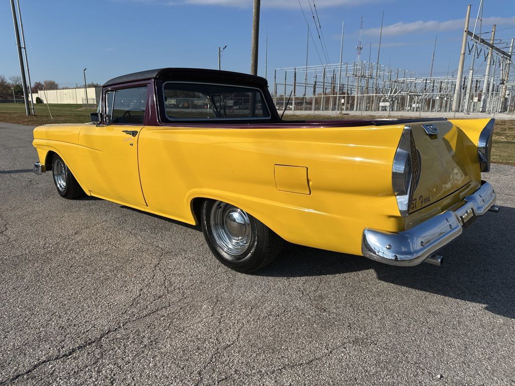 1957 Ford Ranchero Image 2