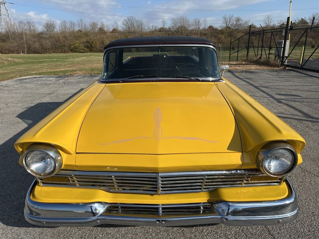 1957 Ford Ranchero Image 6