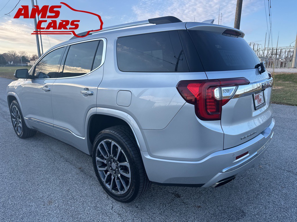 2020 GMC Acadia Image 2