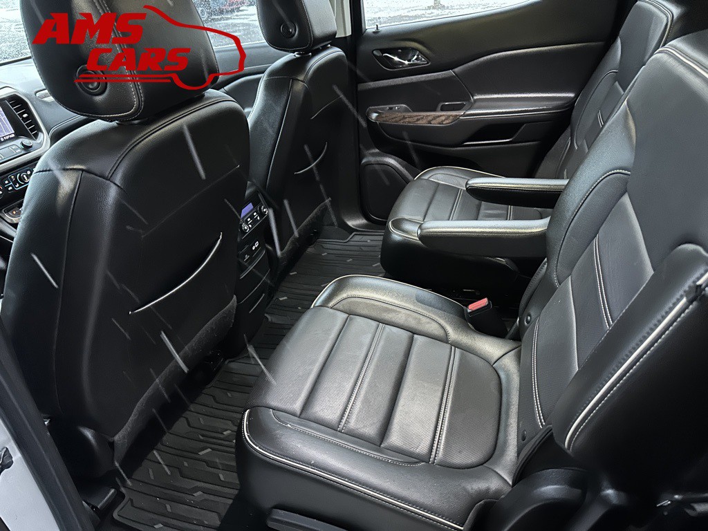 2020 GMC Acadia Image 12