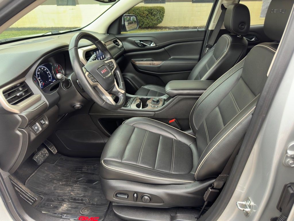 2020 GMC Acadia Image 7