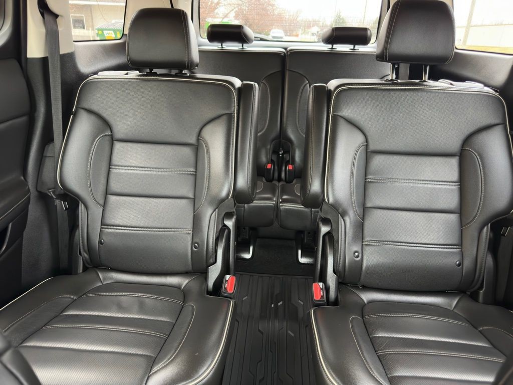 2020 GMC Acadia Image 9