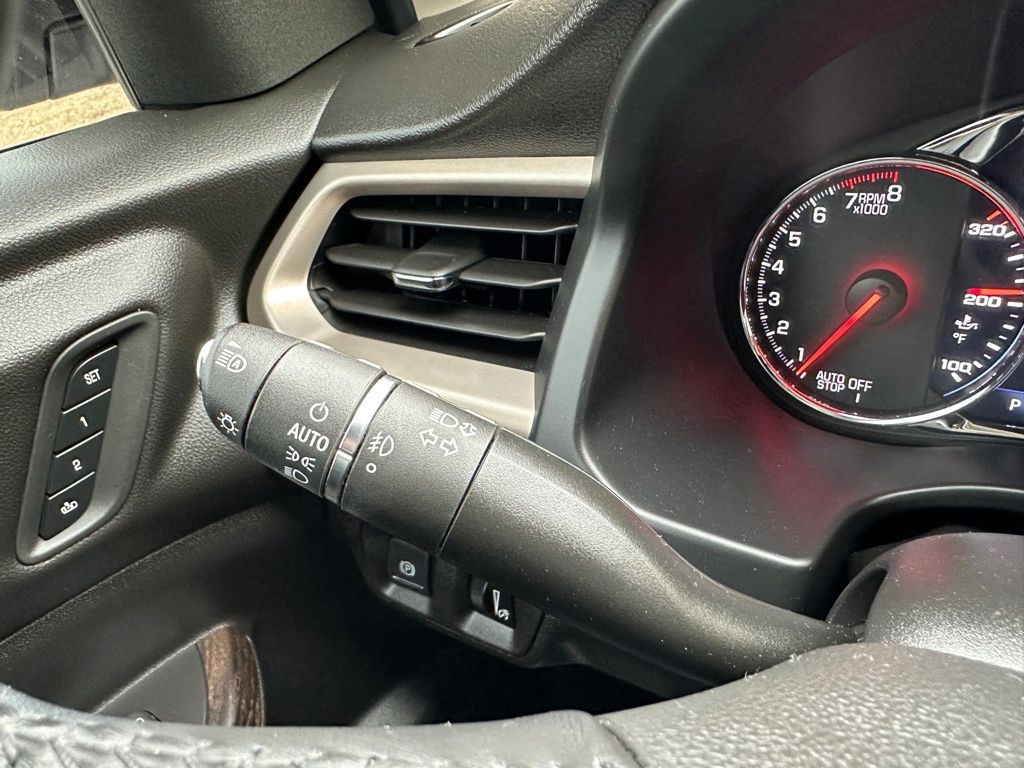 2020 GMC Acadia Image 24