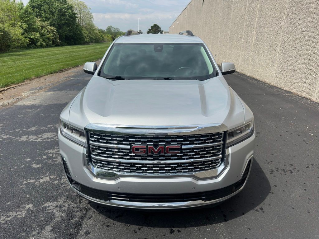 2020 GMC Acadia Image 2