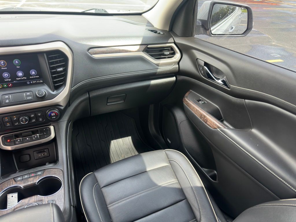 2020 GMC Acadia Image 9
