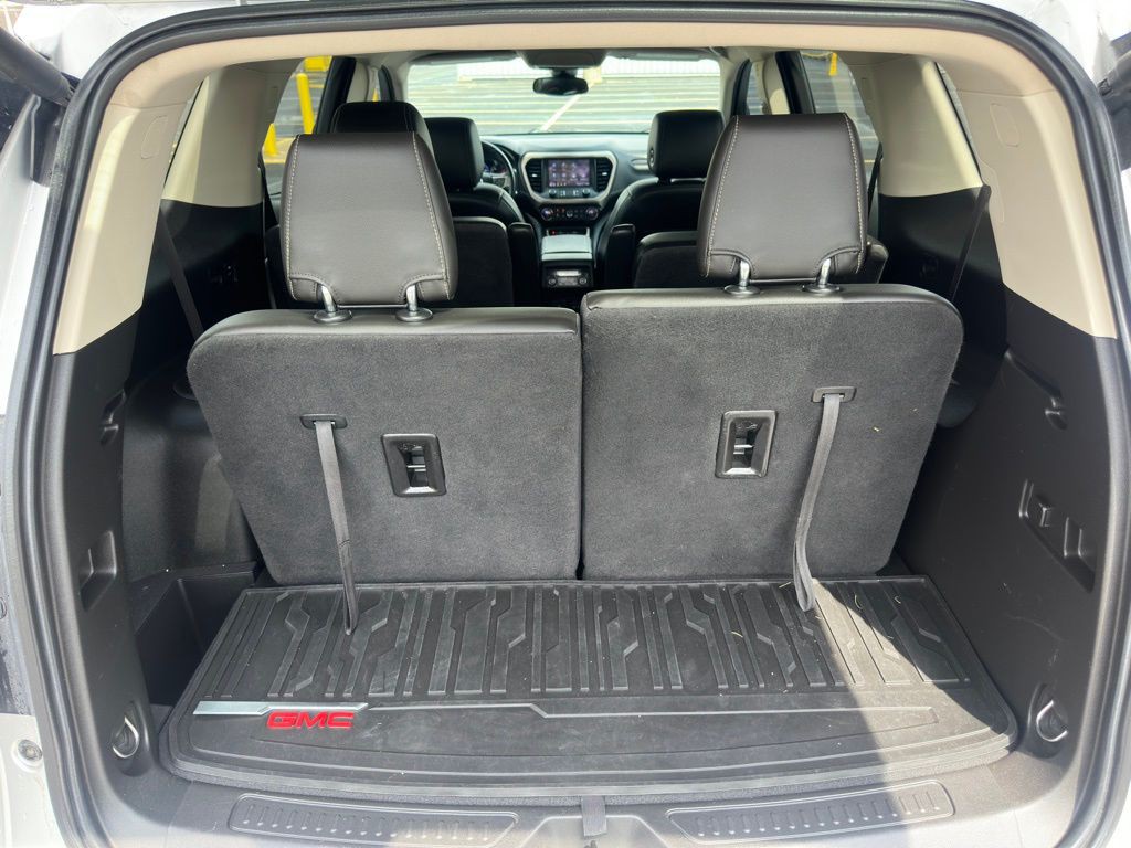 2020 GMC Acadia Image 12