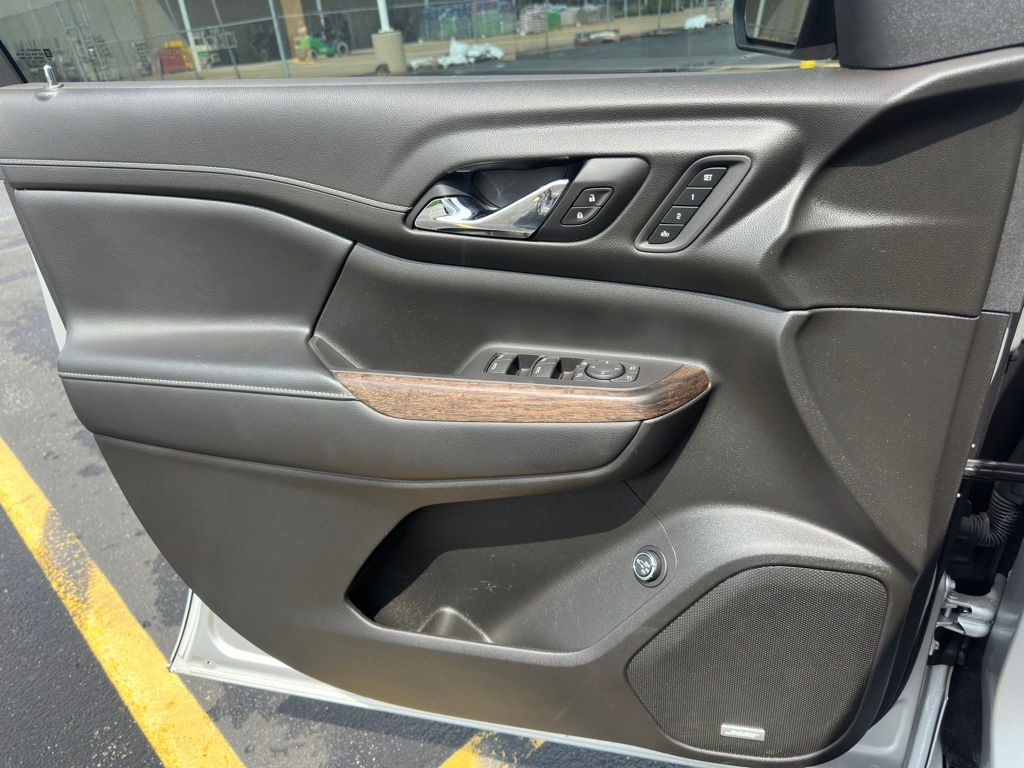 2020 GMC Acadia Image 44