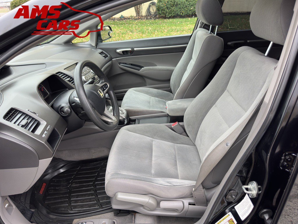 2011 Honda Civic Image 10