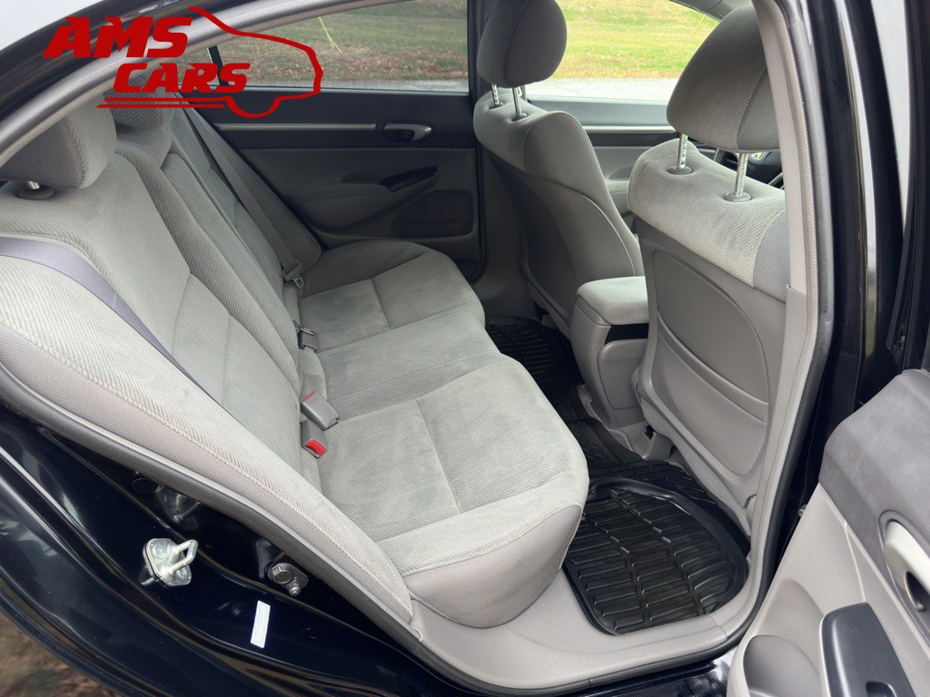 2011 Honda Civic Image 13