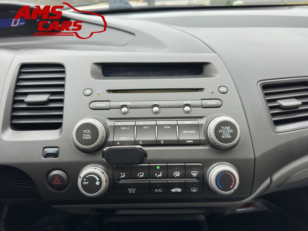 2011 Honda Civic Image 21