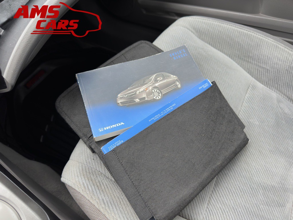 2011 Honda Civic Image 24